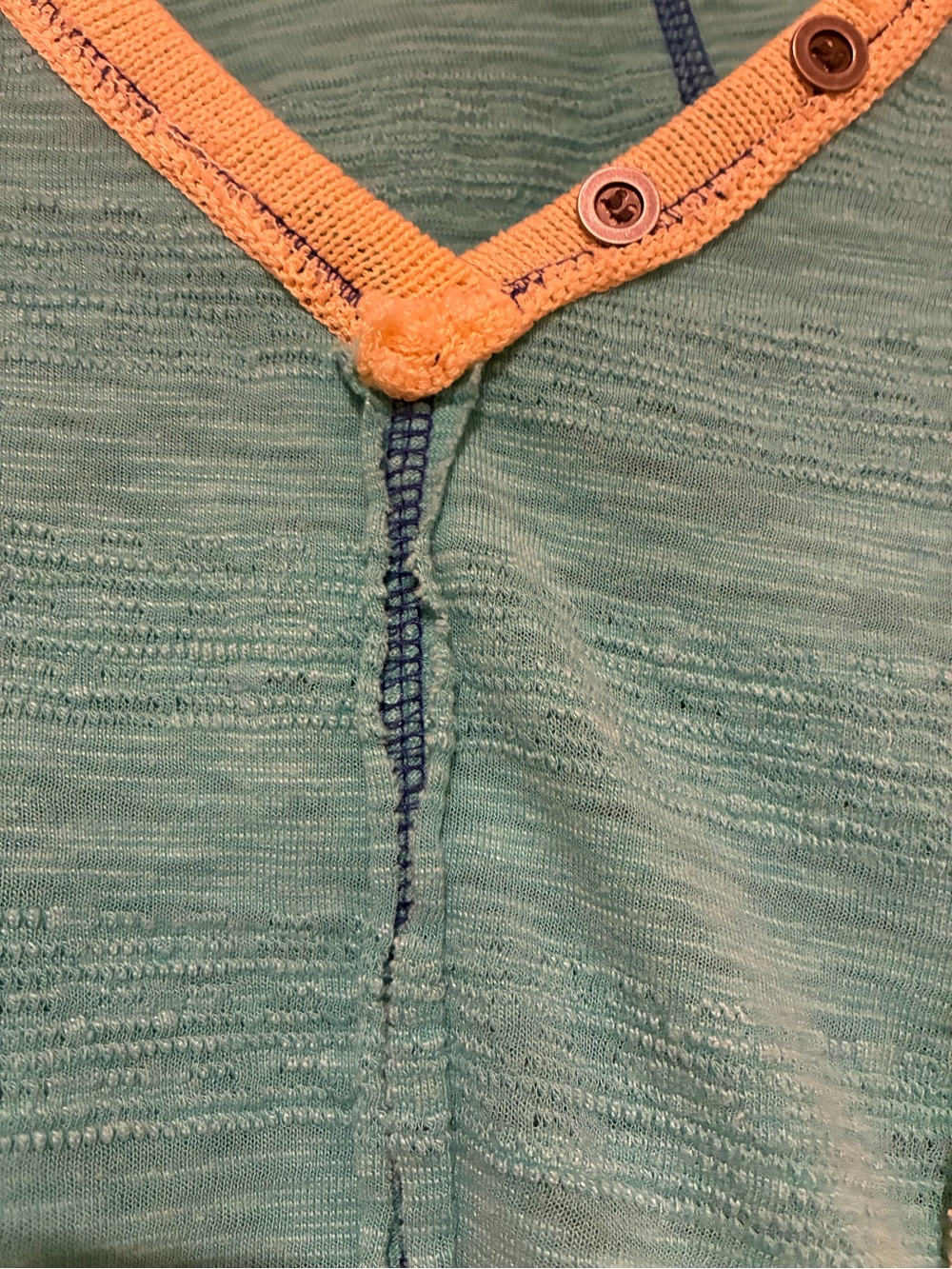 POL Relaxed V-Neck Colorblock Pullover Top in Teal and beige - Picture 2 of 6